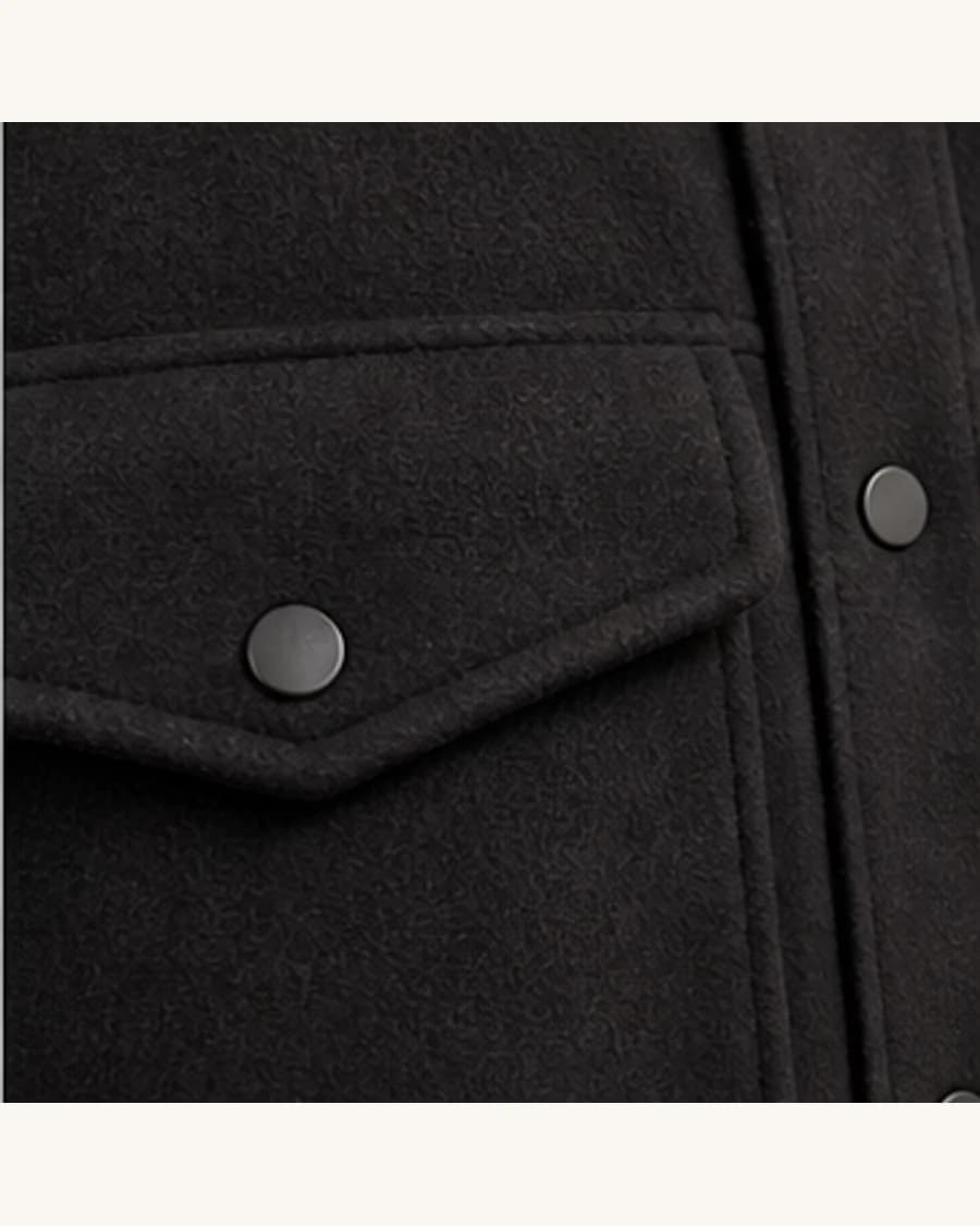Citylight Travel Shacket: close-up detail view