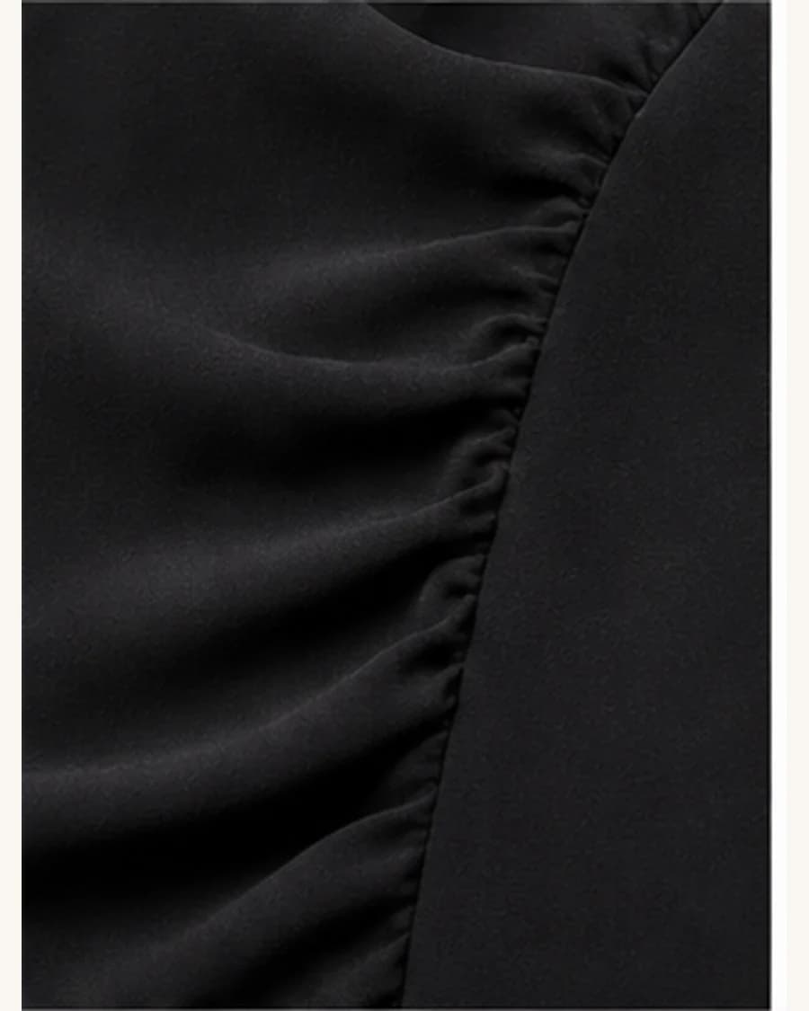 Gallery Ruched Midi Dress: close-up detail view