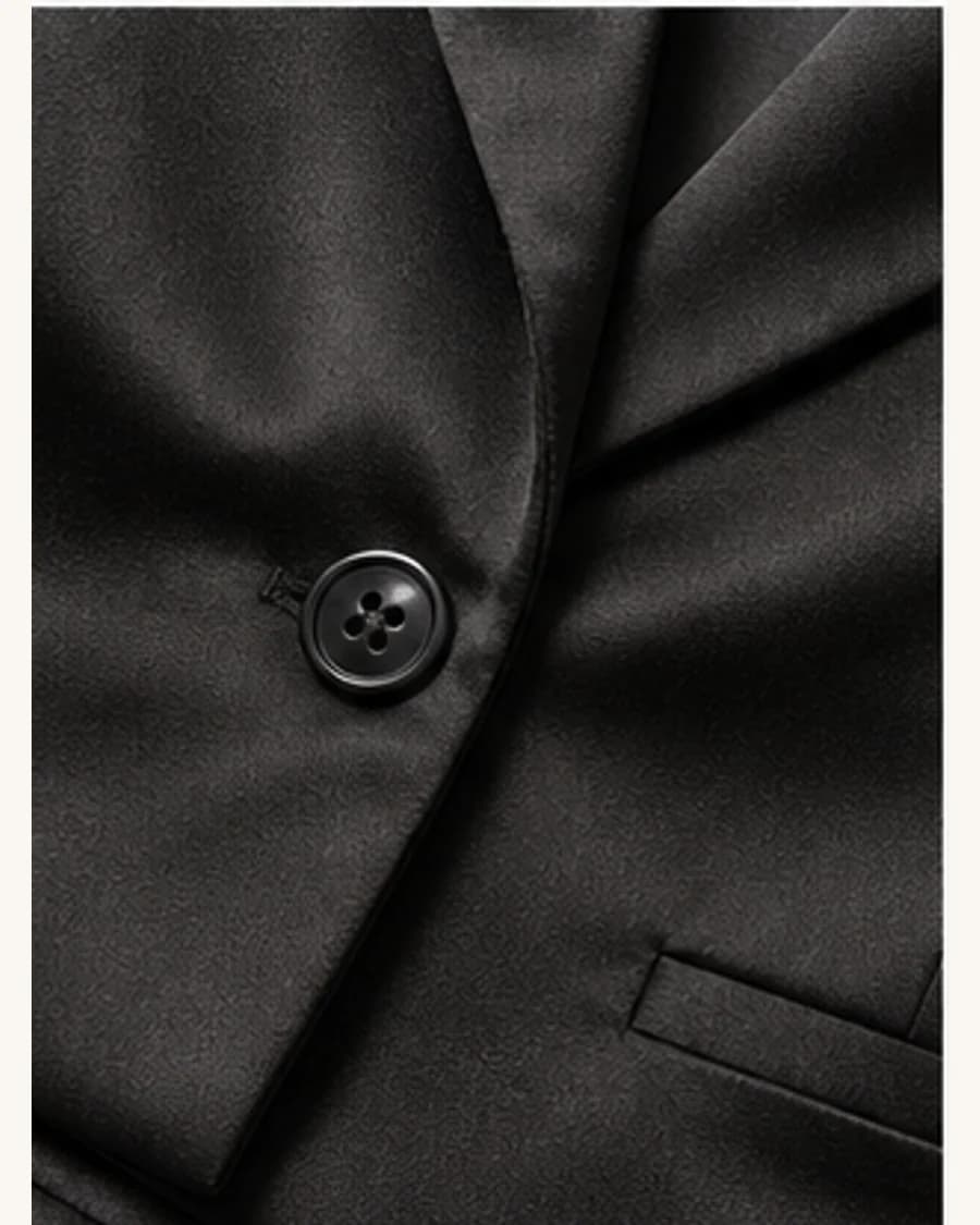 Gallery Tailored Co Ord Set: close-up detail view