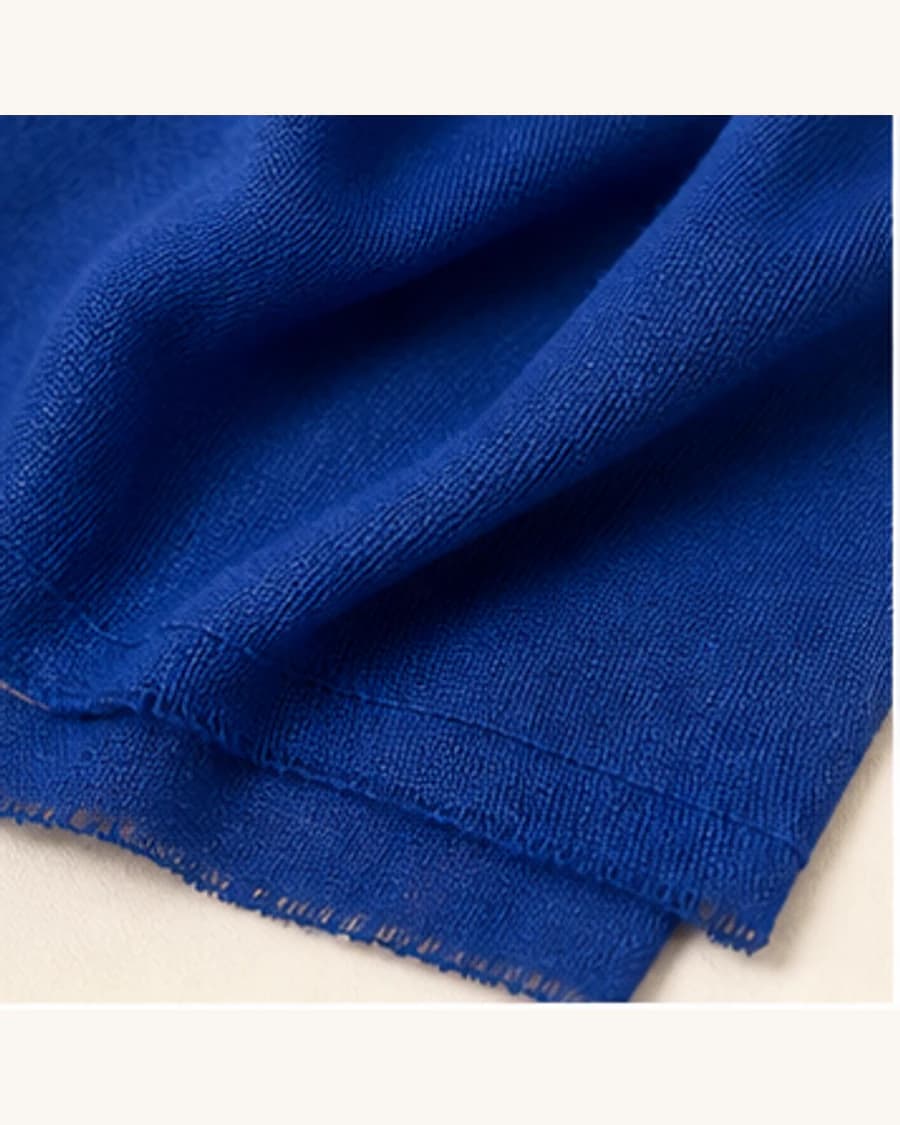 Long Colour Scarf: close-up detail view