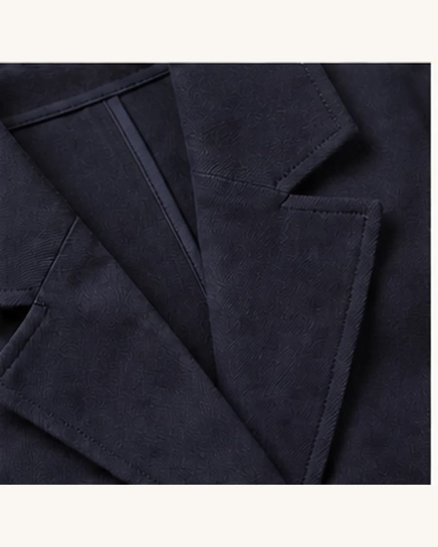 Northline Cropped Blazer: close-up detail view
