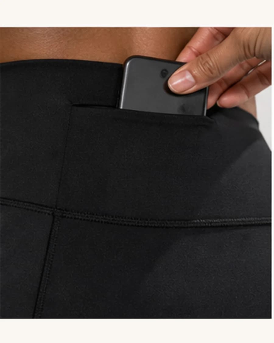 Pulse Sculpt Legging: close-up detail view