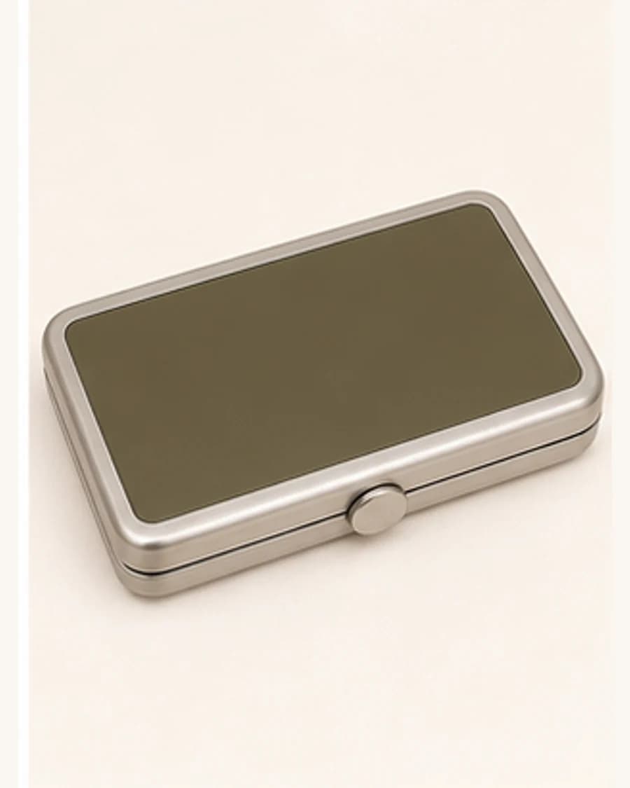 Riviera Card Wallet: product-only view