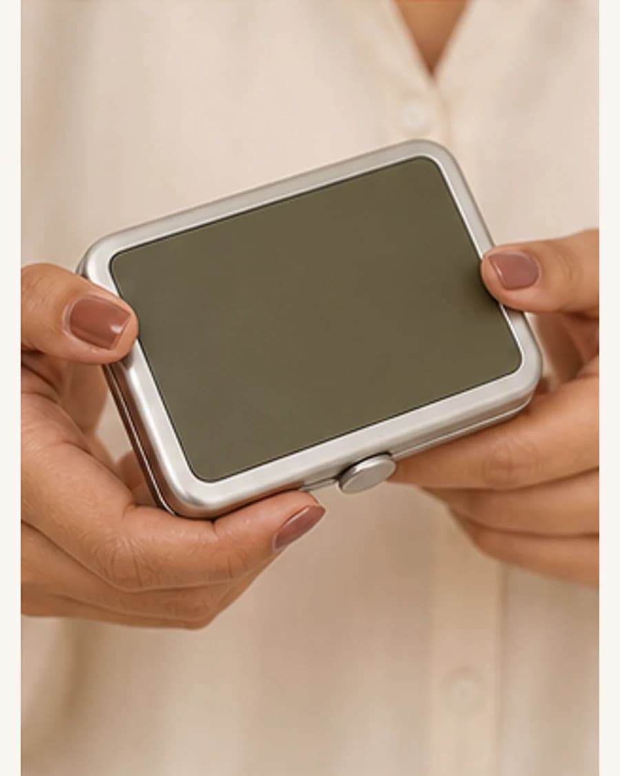 Riviera Card Wallet: front styling view on an adult Indian model