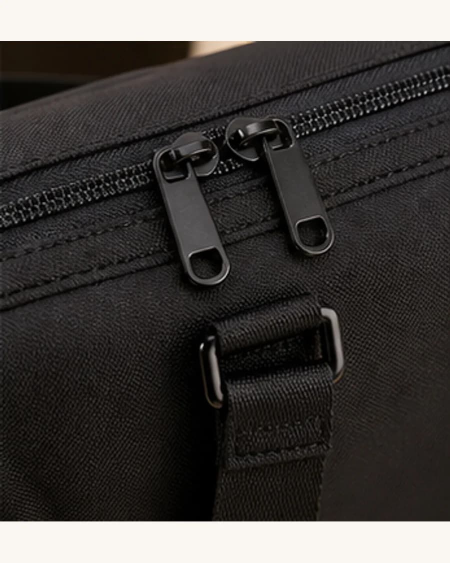 Riviera Laptop Carryall: close-up detail view