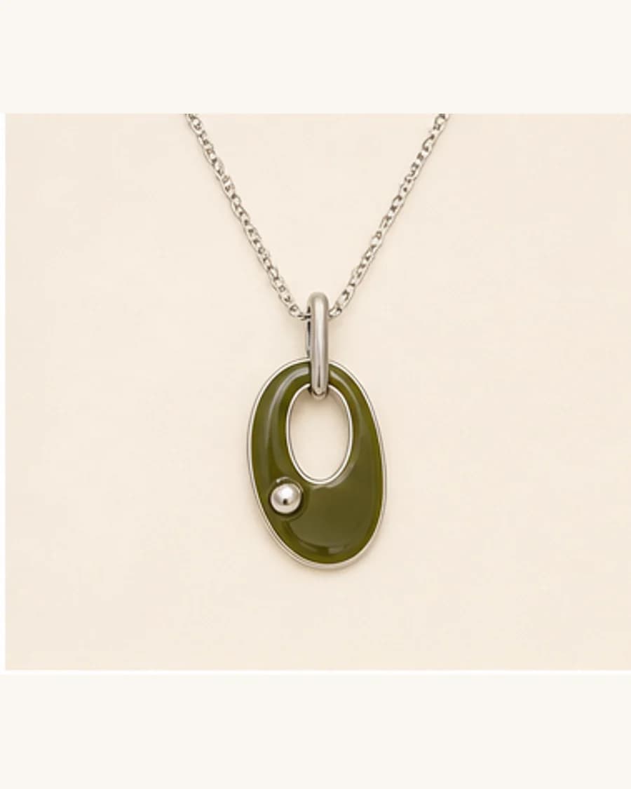 Studio Pendant Necklace: product-only view