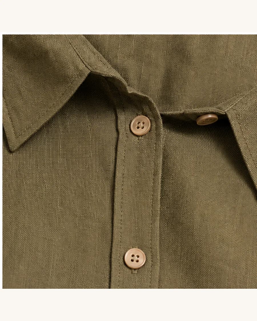 Studio Rib Relaxed Shirt: close-up detail view
