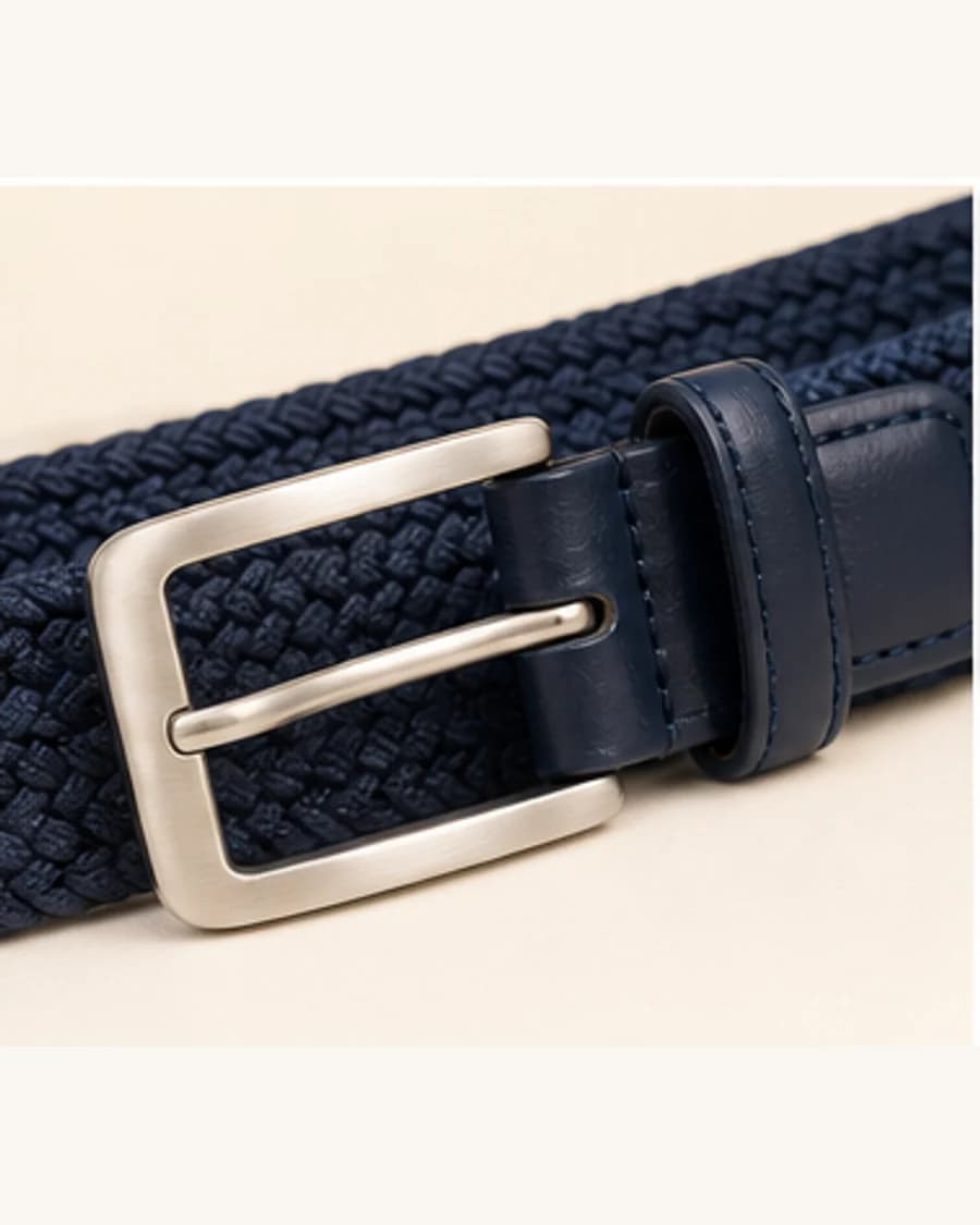 Studio Slim Belt: close-up detail view