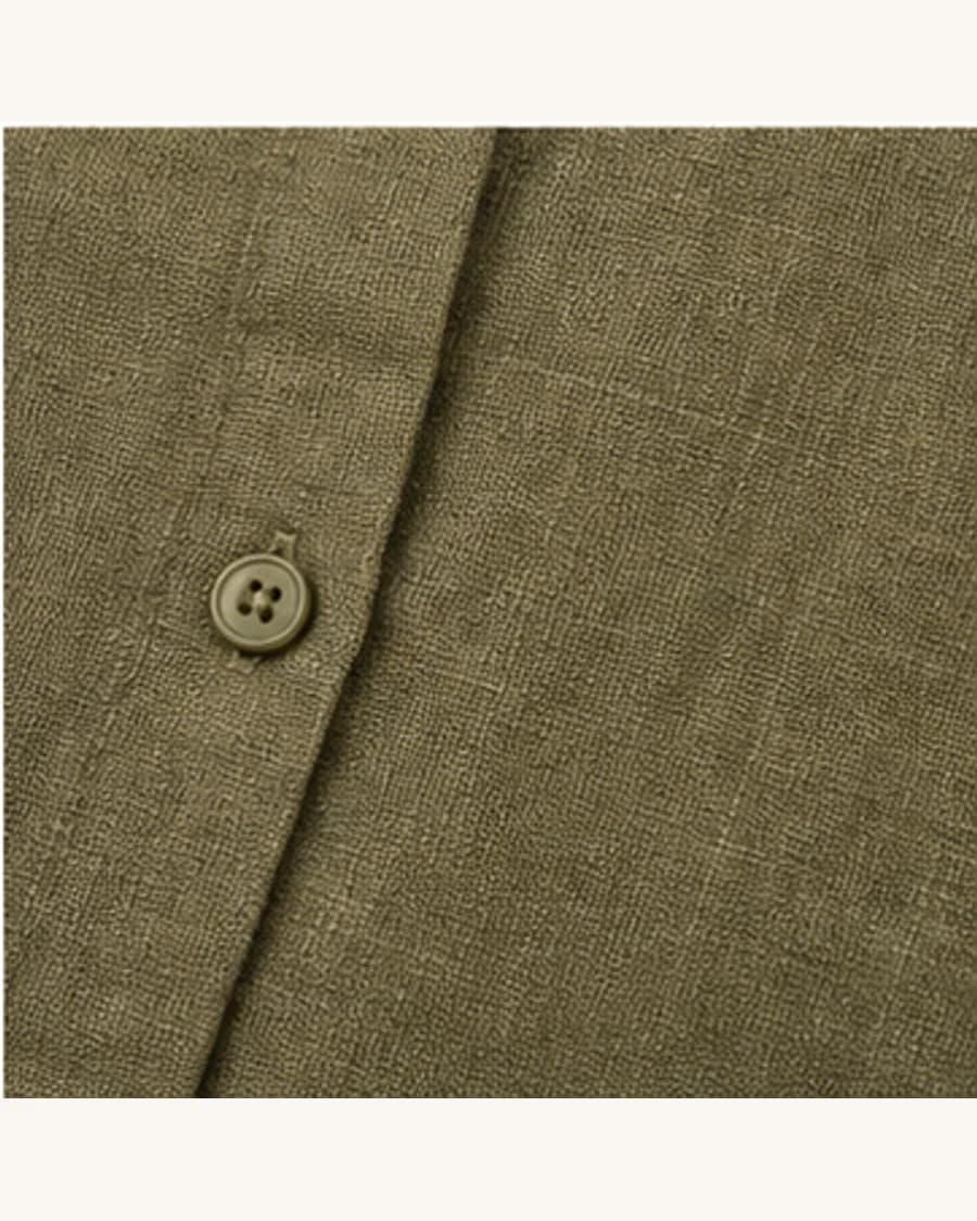 Sunday Soft Relaxed Shirt: close-up detail view