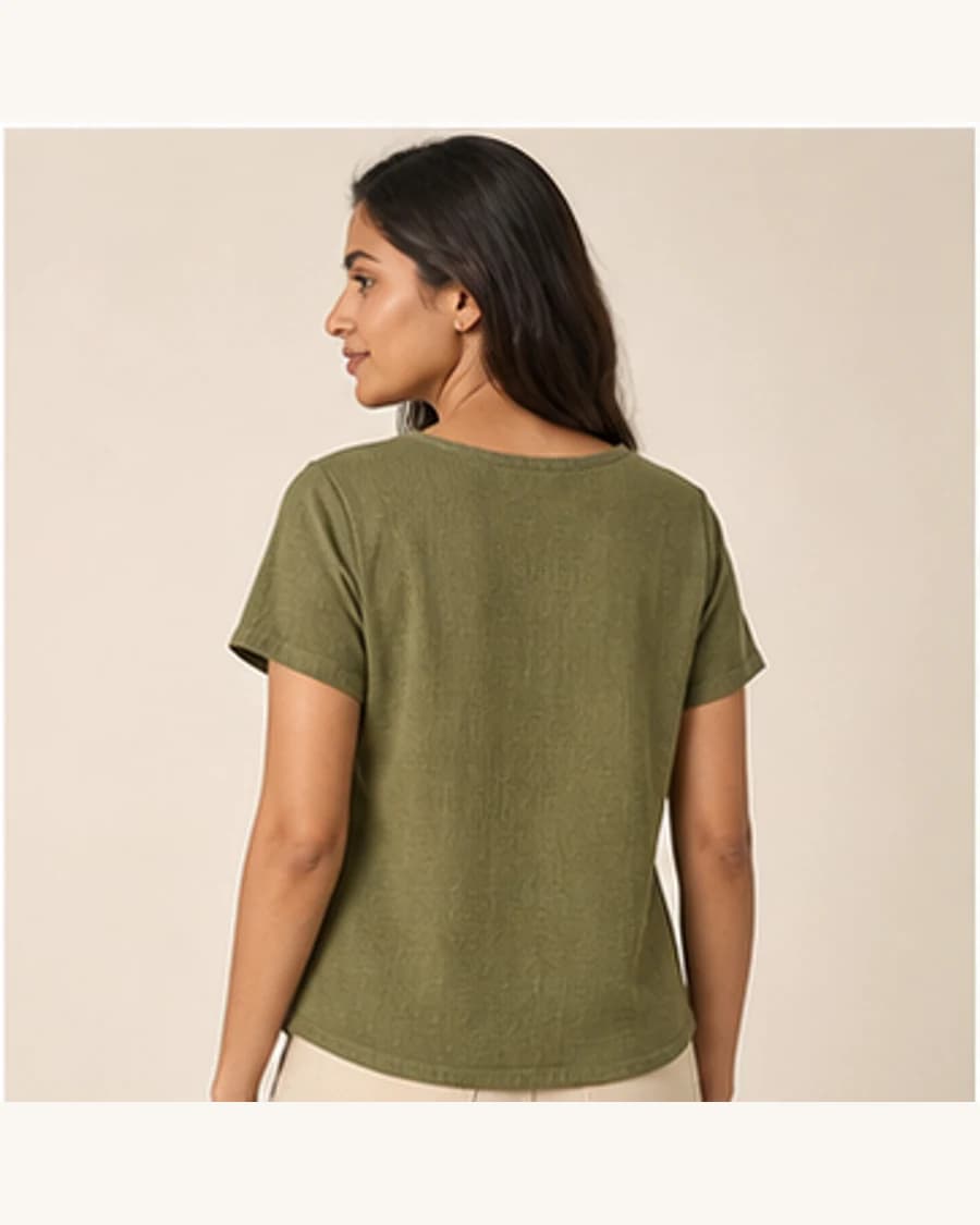 Terrain Textured Scoop Top: three-quarter styling view