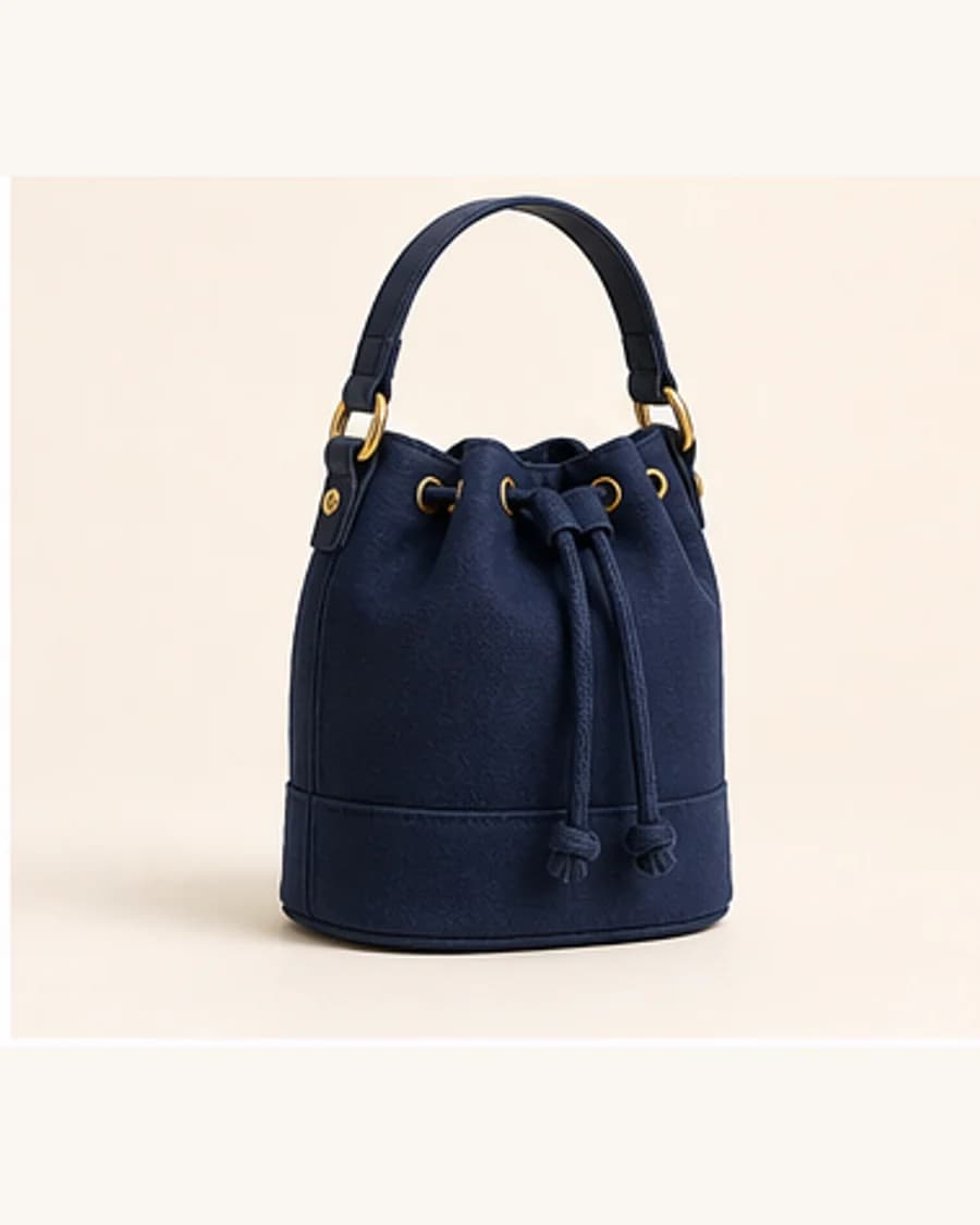 Metro Bucket Bag: product-only view