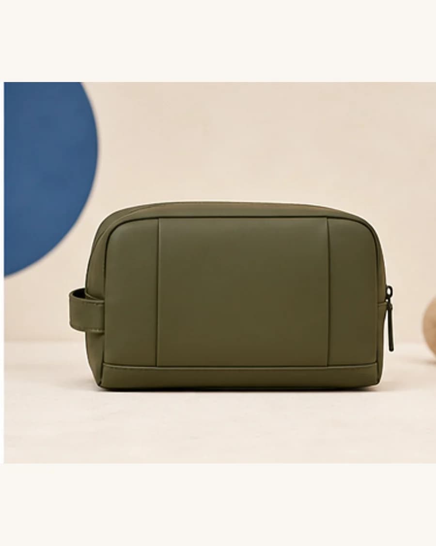 Metro Travel Pouch: product-only view