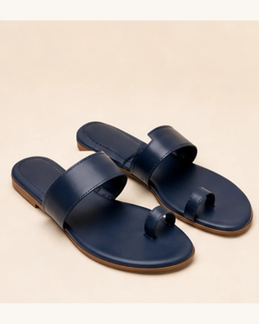 Riviera Toe Loop Sandal: product-only view